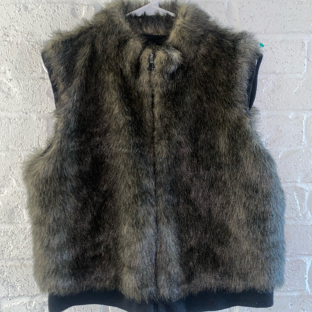 Brandon Thomas Vest! Great Condition!